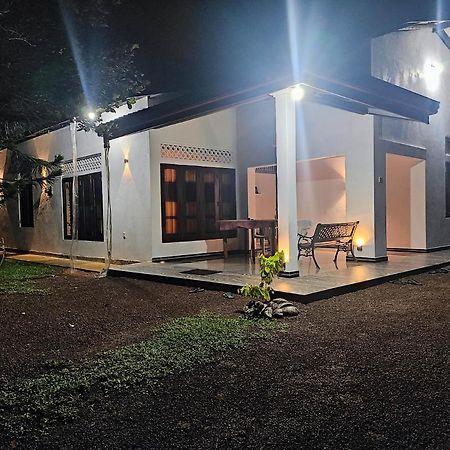 Sunset Villa Negombo Kültér fotó